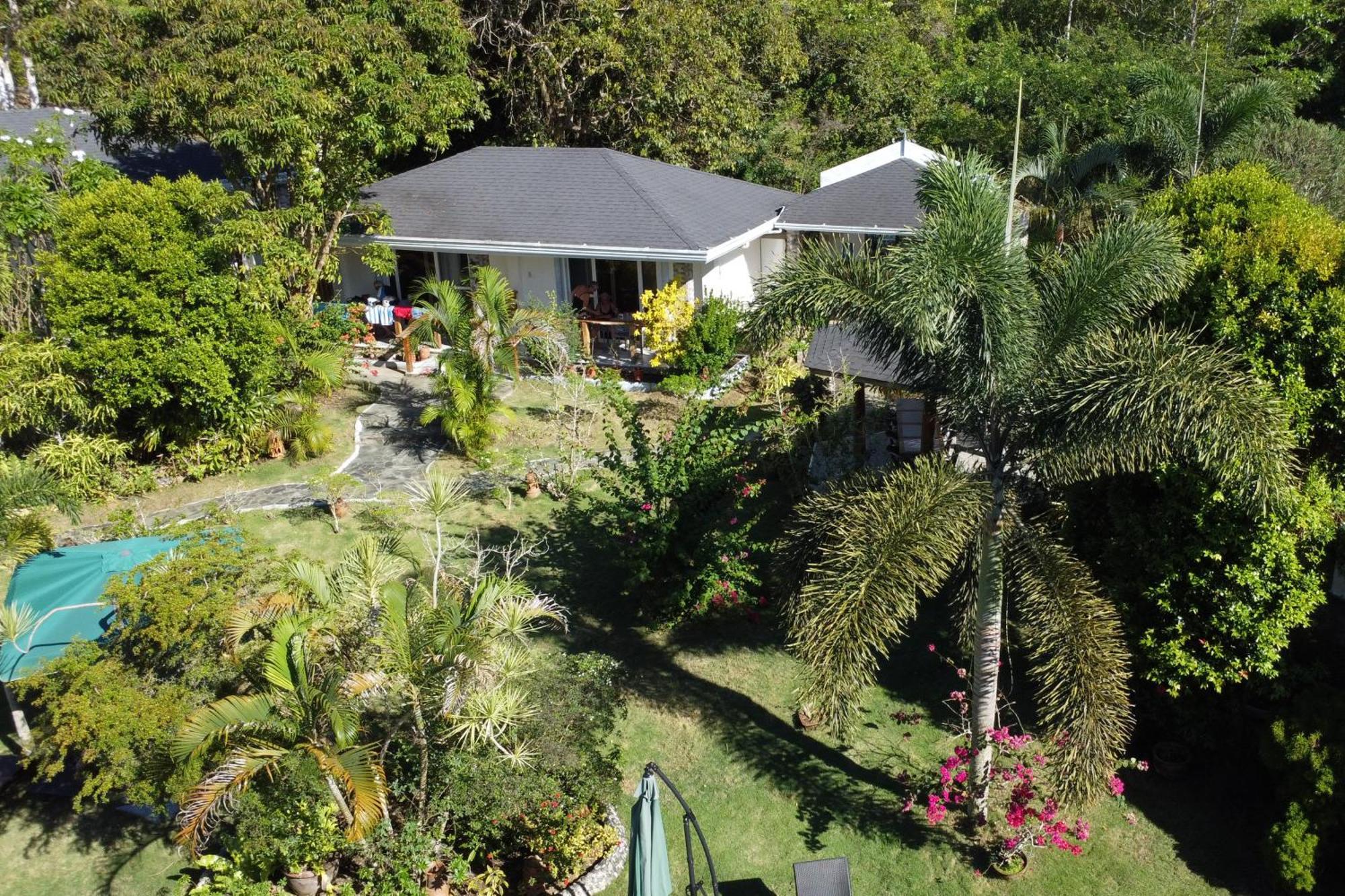 Garden Bungalows Resort Siquijor Eksteriør bilde