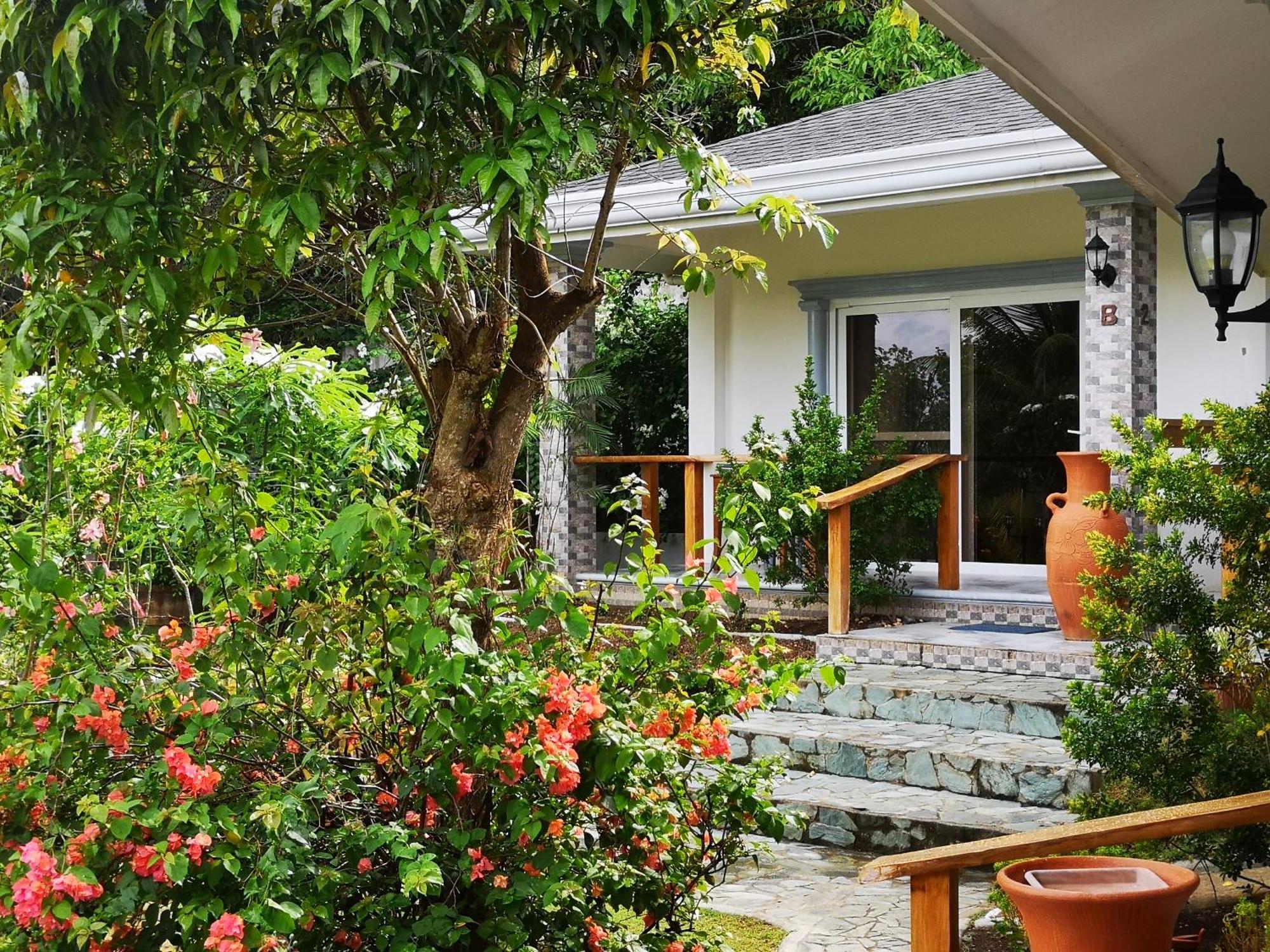 Garden Bungalows Resort Siquijor Eksteriør bilde