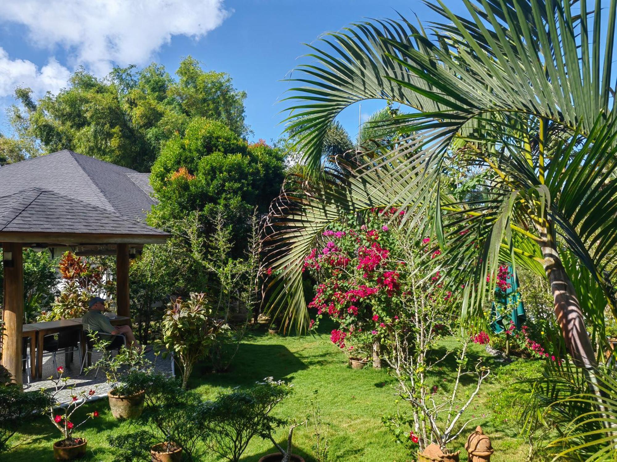 Garden Bungalows Resort Siquijor Eksteriør bilde